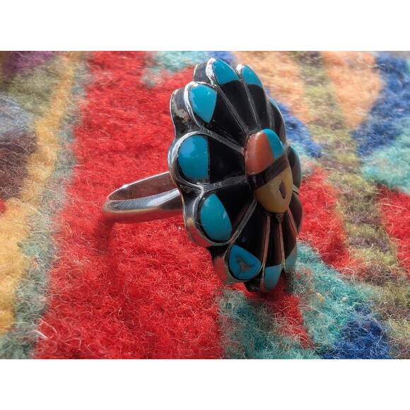 Vintage Sterling Silver Zuni Sunface Ring: Southwestern Inlay Ring - Picture 4 of 13